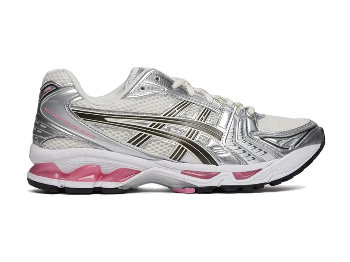 Sneaker crème, argent et rose, vue de profil